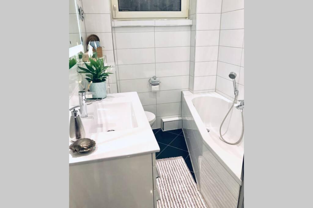 Home In The Heart Of Mannheim, Free Parking, Netflix, Fast Wifi ภายนอก รูปภาพ